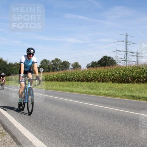 01.09.2024 - 17. Tribühne Triathlon H.Heesch http://msf.ph/oto/6945178 01.09.2024 12:07:59 Radfahren 503, 527, 614, 620 meine-sportfotos.de