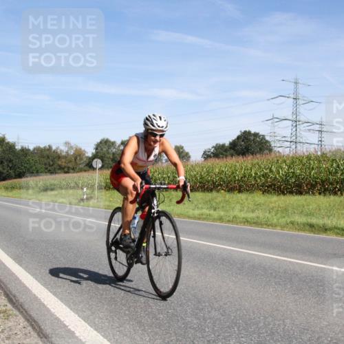 01.09.2024 - 17. Tribühne Triathlon H.Heesch http://msf.ph/oto/6945211 01.09.2024 12:08:26 Radfahren 579, 595, 601, 632, 656, 679 meine-sportfotos.de