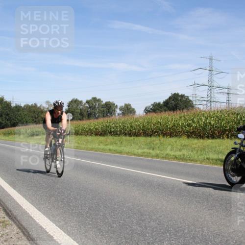 01.09.2024 - 17. Tribühne Triathlon H.Heesch http://msf.ph/oto/6945241 01.09.2024 12:08:53 Radfahren 585, 594, 630, 662 meine-sportfotos.de