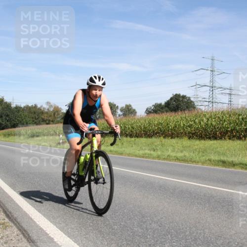 01.09.2024 - 17. Tribühne Triathlon H.Heesch http://msf.ph/oto/6945259 01.09.2024 12:09:10 Radfahren 600, 612, 616, 622, 654, 664 meine-sportfotos.de