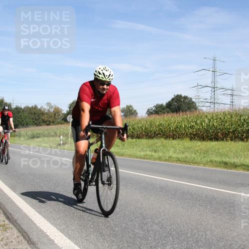 01.09.2024 - 17. Tribühne Triathlon H.Heesch http://msf.ph/oto/6945265 01.09.2024 12:09:13 Radfahren 177, 600, 616, 622, 654, 664, 706 meine-sportfotos.de