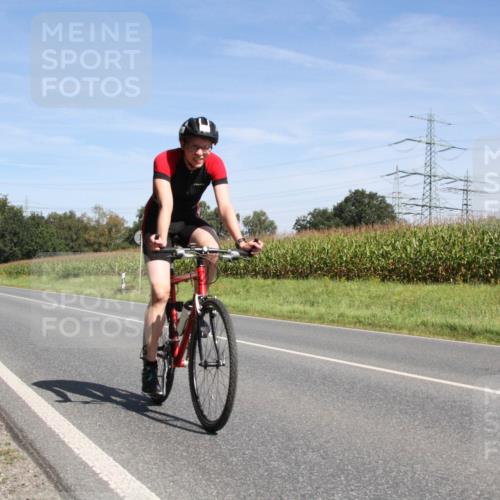 01.09.2024 - 17. Tribühne Triathlon H.Heesch http://msf.ph/oto/6945269 01.09.2024 12:09:14 Radfahren 177, 600, 616, 622, 654, 664, 706 meine-sportfotos.de