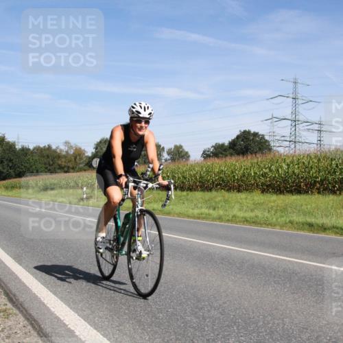 01.09.2024 - 17. Tribühne Triathlon H.Heesch http://msf.ph/oto/6945272 01.09.2024 12:09:16 Radfahren 177, 616, 622, 654, 706 meine-sportfotos.de