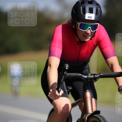 01.09.2024 - 17. Tribühne Triathlon H.Heesch http://msf.ph/oto/6945337 01.09.2024 11:46:23 Radfahren 405, 466, 498, 552 meine-sportfotos.de