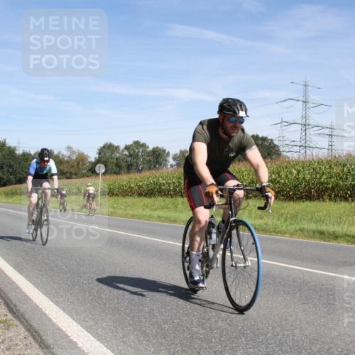 01.09.2024 - 17. Tribühne Triathlon H.Heesch http://msf.ph/oto/6945360 01.09.2024 12:10:44 Radfahren 570, 574, 590, 623, 624, 709 meine-sportfotos.de
