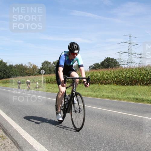 01.09.2024 - 17. Tribühne Triathlon H.Heesch http://msf.ph/oto/6945362 01.09.2024 12:10:44 Radfahren 570, 574, 590, 623, 624, 709 meine-sportfotos.de