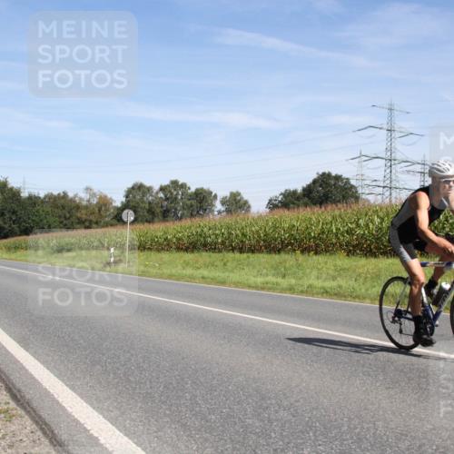 01.09.2024 - 17. Tribühne Triathlon H.Heesch http://msf.ph/oto/6945392 01.09.2024 12:11:15 Radfahren 586, 642, 651, 685 meine-sportfotos.de