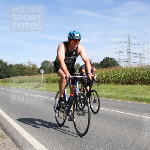 01.09.2024 - 17. Tribühne Triathlon H.Heesch http://msf.ph/oto/6945401 01.09.2024 12:11:30 Radfahren 546, 578, 647, 663, 689, 704 meine-sportfotos.de