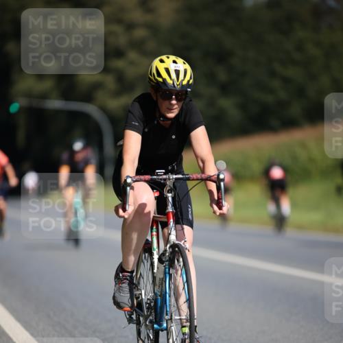 01.09.2024 - 17. Tribühne Triathlon H.Heesch http://msf.ph/oto/6945412 01.09.2024 11:47:13 Radfahren 349, 377, 415, 522, 526, 541 meine-sportfotos.de
