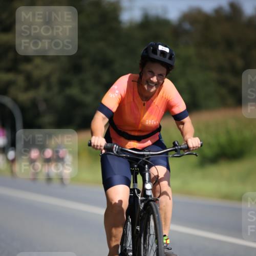 01.09.2024 - 17. Tribühne Triathlon H.Heesch http://msf.ph/oto/6945450 01.09.2024 11:47:17 Radfahren 349, 415, 472, 473, 482, 522, 541 meine-sportfotos.de