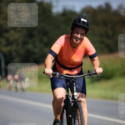 01.09.2024 - 17. Tribühne Triathlon H.Heesch http://msf.ph/oto/6945453 01.09.2024 11:47:17 Radfahren 349, 415, 472, 473, 482, 522, 541 meine-sportfotos.de