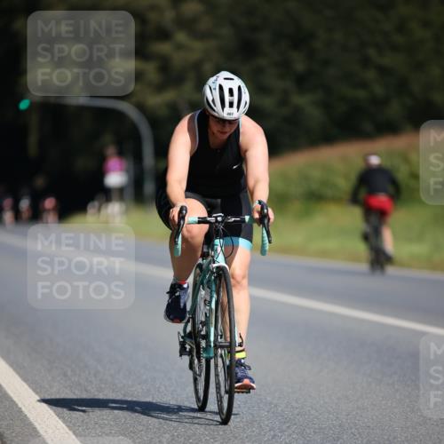 01.09.2024 - 17. Tribühne Triathlon H.Heesch http://msf.ph/oto/6945488 01.09.2024 11:47:27 Radfahren 472, 477, 482, 528, 555 meine-sportfotos.de