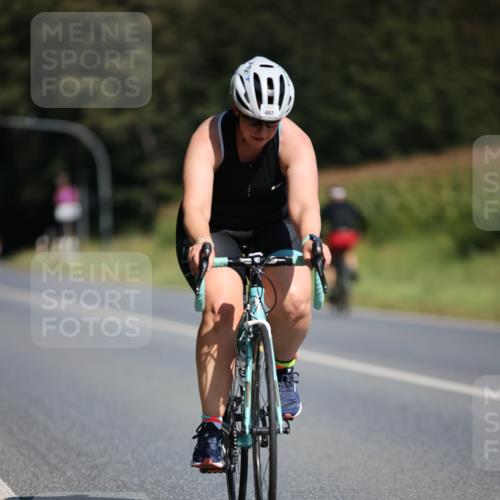 01.09.2024 - 17. Tribühne Triathlon H.Heesch http://msf.ph/oto/6945497 01.09.2024 11:47:27 Radfahren 472, 477, 482, 528, 555 meine-sportfotos.de