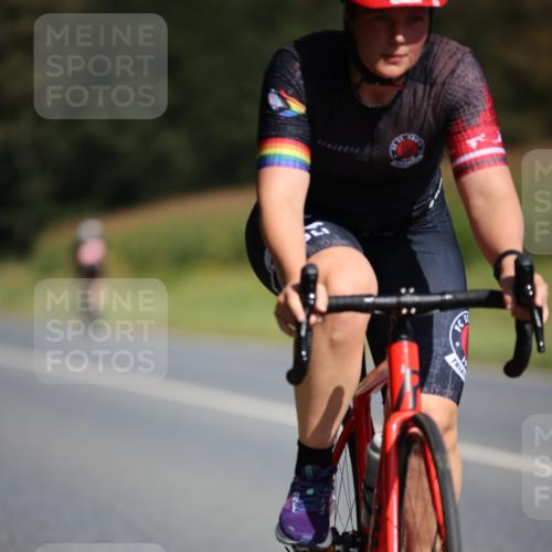 01.09.2024 - 17. Tribühne Triathlon H.Heesch http://msf.ph/oto/6945521 01.09.2024 11:47:42 Radfahren 467, 483, 499, 543, 629 meine-sportfotos.de