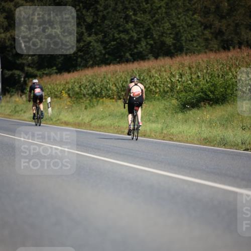 01.09.2024 - 17. Tribühne Triathlon H.Heesch http://msf.ph/oto/6945529 01.09.2024 11:47:42 Radfahren 467, 483, 499, 543, 629 meine-sportfotos.de