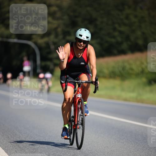 01.09.2024 - 17. Tribühne Triathlon H.Heesch http://msf.ph/oto/6945582 01.09.2024 11:47:54 Radfahren 402, 440, 443, 468, 500, 501, 556, 668 meine-sportfotos.de