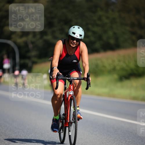01.09.2024 - 17. Tribühne Triathlon H.Heesch http://msf.ph/oto/6945589 01.09.2024 11:47:54 Radfahren 402, 440, 443, 468, 500, 501, 556, 668 meine-sportfotos.de