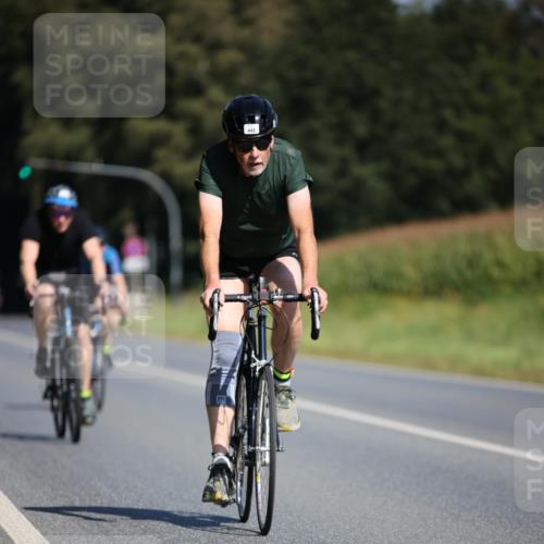 01.09.2024 - 17. Tribühne Triathlon H.Heesch http://msf.ph/oto/6945627 01.09.2024 11:47:59 Radfahren 443, 468, 500, 501, 668 meine-sportfotos.de