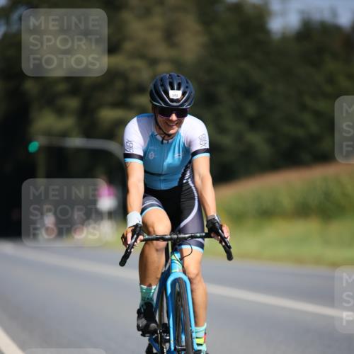 01.09.2024 - 17. Tribühne Triathlon H.Heesch http://msf.ph/oto/6945695 01.09.2024 11:48:23 Radfahren 503, 516, 519, 532, 559, 572, 649 meine-sportfotos.de