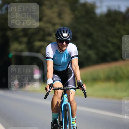 01.09.2024 - 17. Tribühne Triathlon H.Heesch http://msf.ph/oto/6945698 01.09.2024 11:48:23 Radfahren 503, 516, 519, 532, 559, 572, 649 meine-sportfotos.de