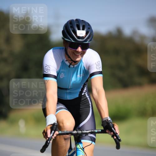 01.09.2024 - 17. Tribühne Triathlon H.Heesch http://msf.ph/oto/6945716 01.09.2024 11:48:23 Radfahren 503, 516, 519, 532, 559, 572, 649 meine-sportfotos.de