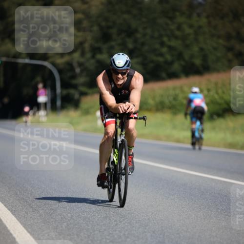 01.09.2024 - 17. Tribühne Triathlon H.Heesch http://msf.ph/oto/6945732 01.09.2024 11:49:07 Radfahren 416, 489, 547, 646 meine-sportfotos.de