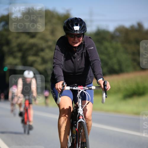 01.09.2024 - 17. Tribühne Triathlon H.Heesch http://msf.ph/oto/6945770 01.09.2024 11:49:17 Radfahren 393, 416, 459, 494 meine-sportfotos.de