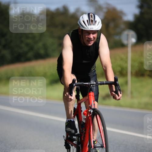 01.09.2024 - 17. Tribühne Triathlon H.Heesch http://msf.ph/oto/6945789 01.09.2024 11:49:19 Radfahren 393, 416, 459, 494 meine-sportfotos.de