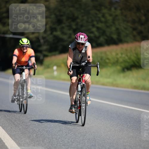 01.09.2024 - 17. Tribühne Triathlon H.Heesch http://msf.ph/oto/6945795 01.09.2024 11:49:21 Radfahren 393, 494 meine-sportfotos.de