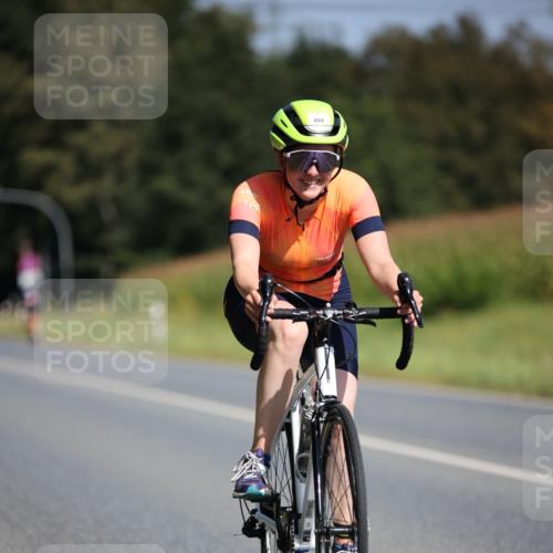 01.09.2024 - 17. Tribühne Triathlon H.Heesch http://msf.ph/oto/6945810 01.09.2024 11:49:22 Radfahren 393, 494 meine-sportfotos.de