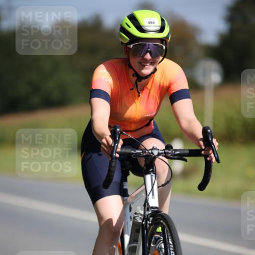 01.09.2024 - 17. Tribühne Triathlon H.Heesch http://msf.ph/oto/6945825 01.09.2024 11:49:23 Radfahren 393, 494 meine-sportfotos.de