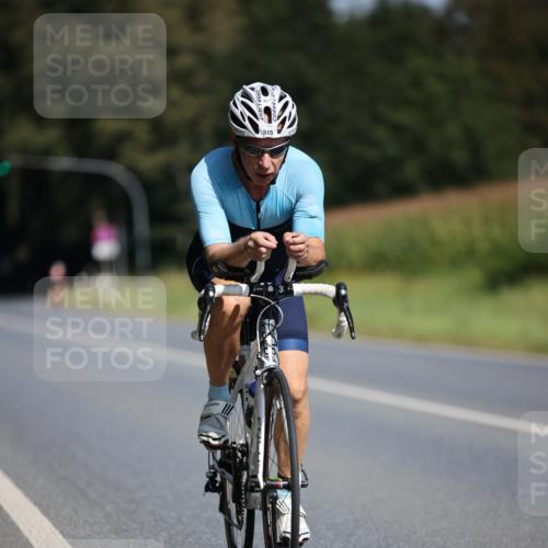 01.09.2024 - 17. Tribühne Triathlon H.Heesch http://msf.ph/oto/6945844 01.09.2024 11:49:51 Radfahren 471, 515, 518, 531, 562, 701 meine-sportfotos.de