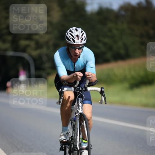 01.09.2024 - 17. Tribühne Triathlon H.Heesch http://msf.ph/oto/6945846 01.09.2024 11:49:51 Radfahren 471, 515, 518, 531, 562, 701 meine-sportfotos.de