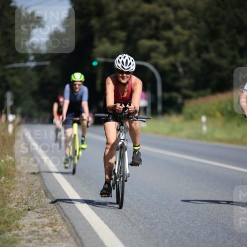 01.09.2024 - 17. Tribühne Triathlon H.Heesch http://msf.ph/oto/6945918 01.09.2024 11:50:19 Radfahren 447, 449, 450, 496, 521 meine-sportfotos.de