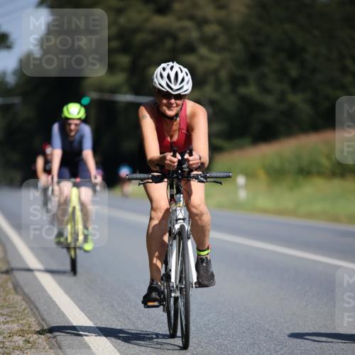 01.09.2024 - 17. Tribühne Triathlon H.Heesch http://msf.ph/oto/6945941 01.09.2024 11:50:19 Radfahren 447, 449, 450, 496, 521 meine-sportfotos.de