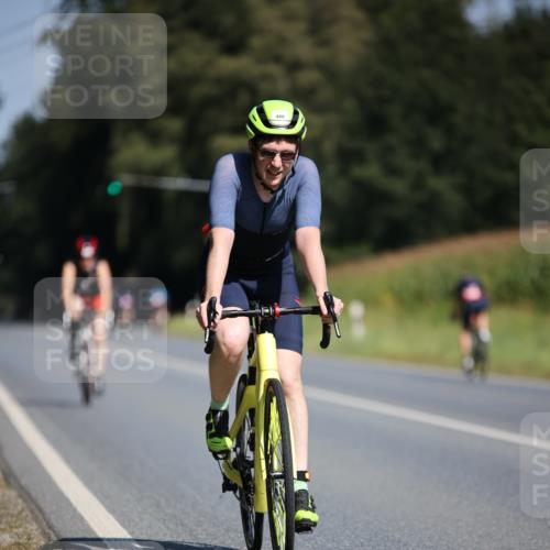 01.09.2024 - 17. Tribühne Triathlon H.Heesch http://msf.ph/oto/6945957 01.09.2024 11:50:21 Radfahren 447, 449, 450, 496, 521 meine-sportfotos.de