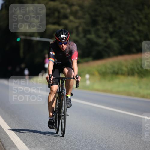01.09.2024 - 17. Tribühne Triathlon H.Heesch http://msf.ph/oto/6946023 01.09.2024 11:51:00 Radfahren 448, 536, 539, 582, 624 meine-sportfotos.de