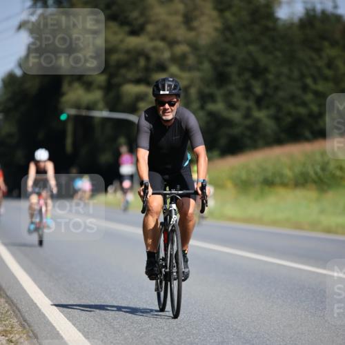 01.09.2024 - 17. Tribühne Triathlon H.Heesch http://msf.ph/oto/6946082 01.09.2024 11:51:18 Radfahren 322, 324, 460, 530, 656 meine-sportfotos.de