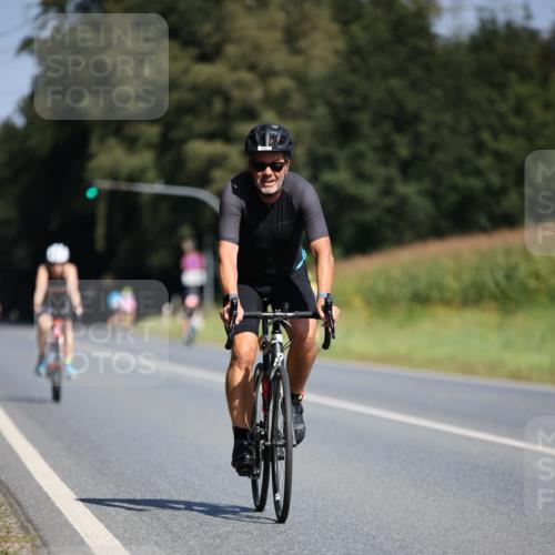 01.09.2024 - 17. Tribühne Triathlon H.Heesch http://msf.ph/oto/6946085 01.09.2024 11:51:18 Radfahren 322, 324, 460, 530, 656 meine-sportfotos.de