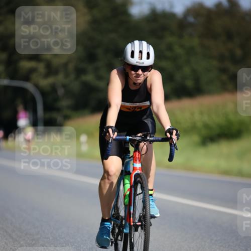 01.09.2024 - 17. Tribühne Triathlon H.Heesch http://msf.ph/oto/6946121 01.09.2024 11:51:22 Radfahren 322, 324, 530, 534, 656, 658 meine-sportfotos.de
