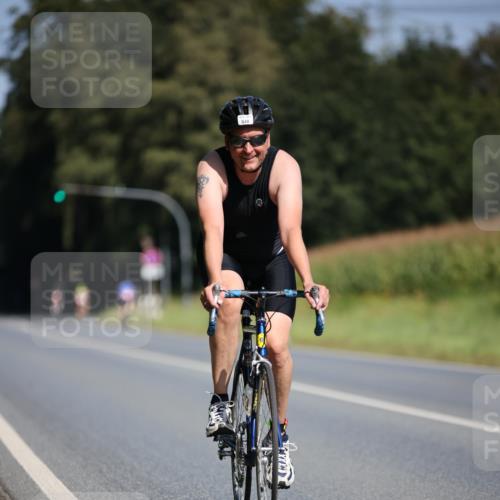 01.09.2024 - 17. Tribühne Triathlon H.Heesch http://msf.ph/oto/6946163 01.09.2024 11:51:29 Radfahren 425, 493, 530, 534, 658, 689 meine-sportfotos.de
