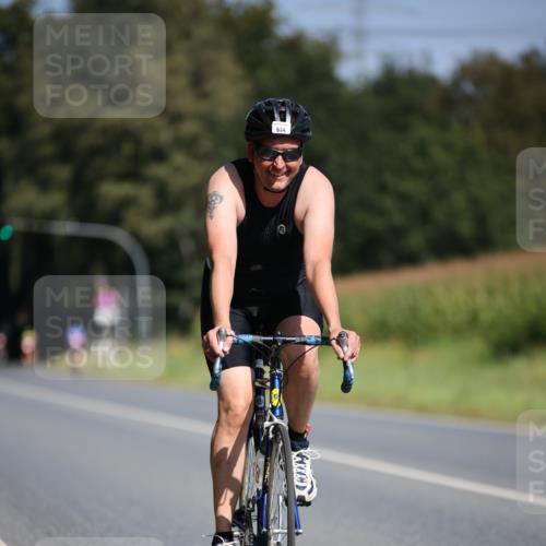 01.09.2024 - 17. Tribühne Triathlon H.Heesch http://msf.ph/oto/6946169 01.09.2024 11:51:29 Radfahren 425, 493, 530, 534, 658, 689 meine-sportfotos.de