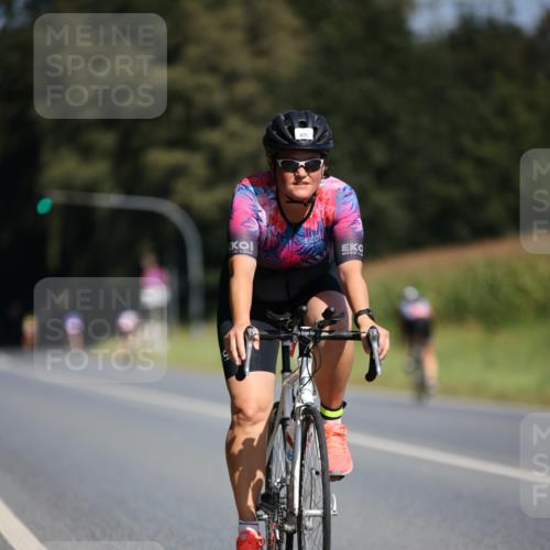 01.09.2024 - 17. Tribühne Triathlon H.Heesch http://msf.ph/oto/6946179 01.09.2024 11:51:34 Radfahren 425, 493, 623, 630, 689 meine-sportfotos.de