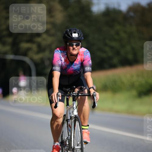01.09.2024 - 17. Tribühne Triathlon H.Heesch http://msf.ph/oto/6946183 01.09.2024 11:51:35 Radfahren 425, 493, 623, 630, 689 meine-sportfotos.de