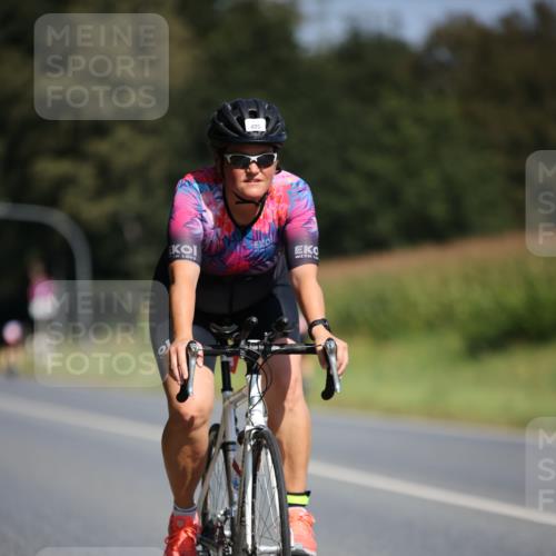 01.09.2024 - 17. Tribühne Triathlon H.Heesch http://msf.ph/oto/6946186 01.09.2024 11:51:35 Radfahren 425, 493, 623, 630, 689 meine-sportfotos.de