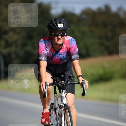 01.09.2024 - 17. Tribühne Triathlon H.Heesch http://msf.ph/oto/6946191 01.09.2024 11:51:35 Radfahren 425, 493, 623, 630, 689 meine-sportfotos.de