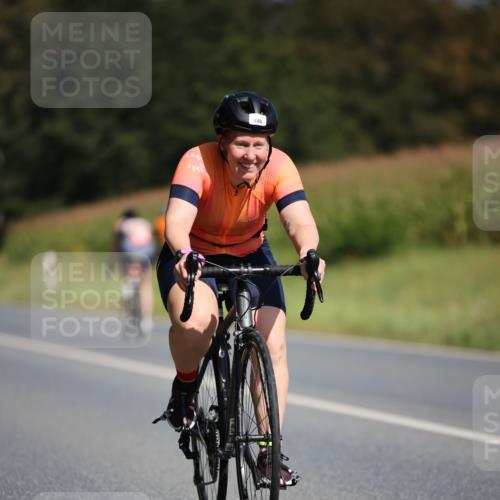 01.09.2024 - 17. Tribühne Triathlon H.Heesch http://msf.ph/oto/6946208 01.09.2024 11:51:49 Radfahren 485, 492, 561, 678 meine-sportfotos.de