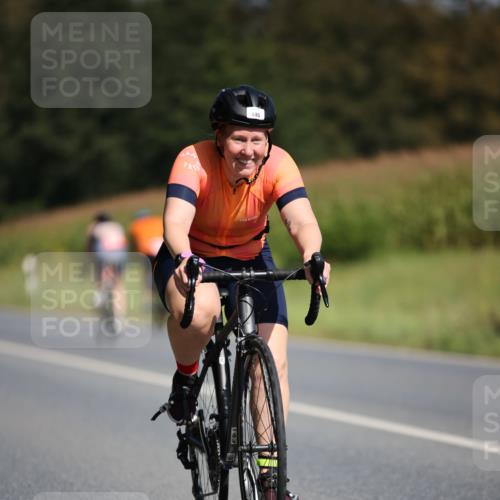 01.09.2024 - 17. Tribühne Triathlon H.Heesch http://msf.ph/oto/6946211 01.09.2024 11:51:49 Radfahren 485, 492, 561, 678 meine-sportfotos.de