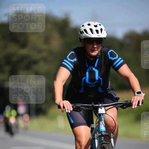 01.09.2024 - 17. Tribühne Triathlon H.Heesch http://msf.ph/oto/6946249 01.09.2024 11:52:07 Radfahren 312, 451, 505, 669 meine-sportfotos.de