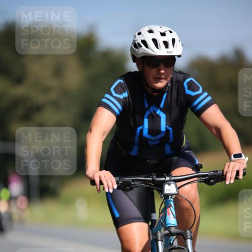 01.09.2024 - 17. Tribühne Triathlon H.Heesch http://msf.ph/oto/6946251 01.09.2024 11:52:07 Radfahren 312, 451, 505, 669 meine-sportfotos.de